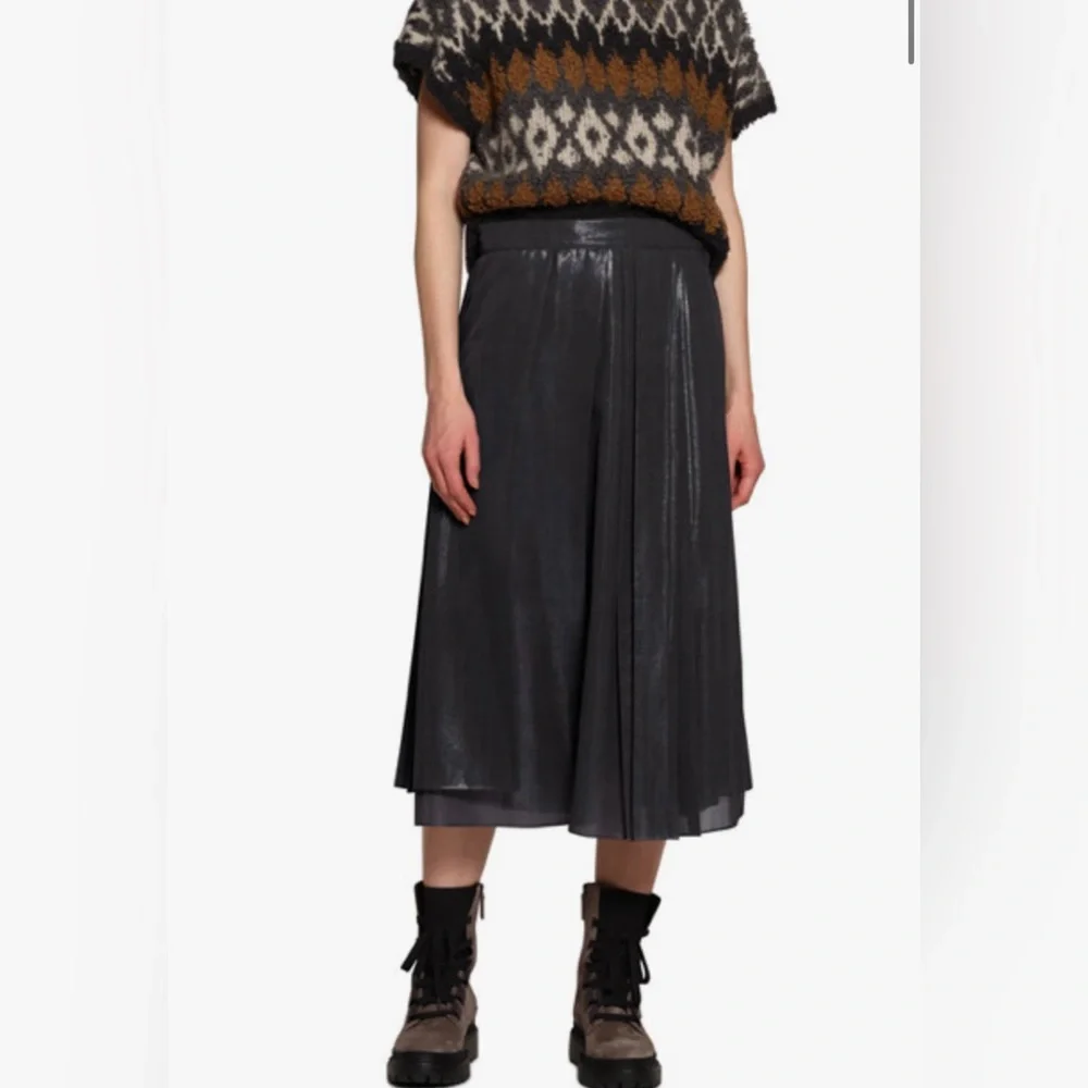 BRUNELLO CUCINELLI
Anthracite Lurex Pleated Midi Skirt NWT 8 - Picture 4 of 4